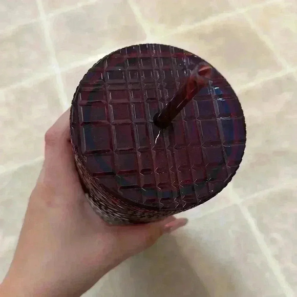 Starbucks - Picture 3 of 4